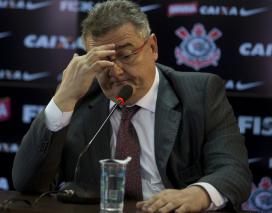 Gobbi igual Sanches: acumulando dívidas para o Timão