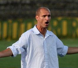 Gauchinho em campo durante partida do Novo Horizonte