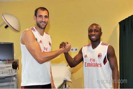 Milan oficializa Armero e Diego López como reforços
