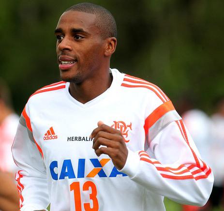 Zagueiro do Flamengo exalta momento dentro da equipe antes do jogo contra o Coritiba