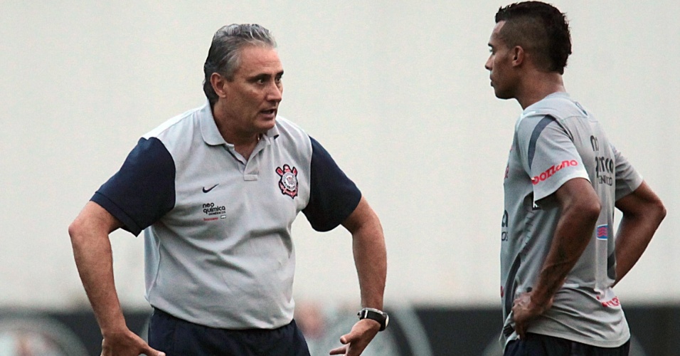 Atacante Elton é cobiçado por Flamengo e Botafogo