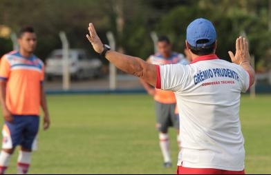 Segundona: China tem problemas para definir titulares do Grêmio Prudente 2 0002050021124 img