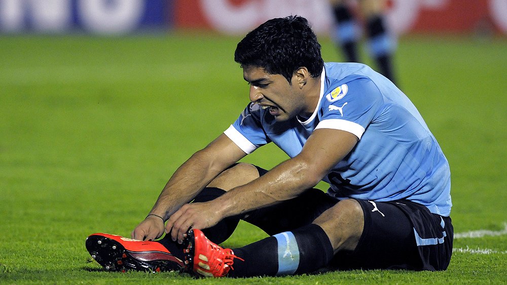 Espanhol: CAS mantém suspensão, mas libera Suárez para treinar