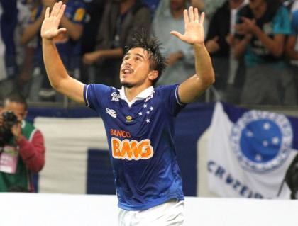 Marcelo Oliveira aposta nas entradas de Willian e Henrique no time do Cruzeiro