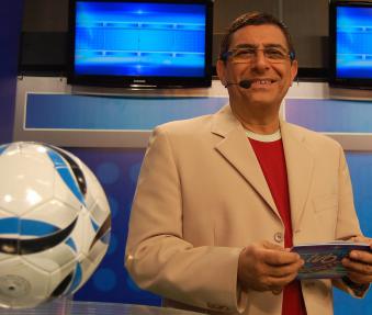 Alberto César é narrador e apresentador no Canal Oito