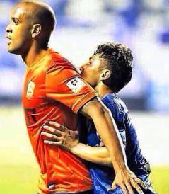 Tássio durante o jogo que o Wuhan Zall venceu na semana passada