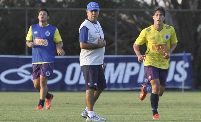 Marcelo confirma trocas e festeja 100º jogo no Cruzeiro