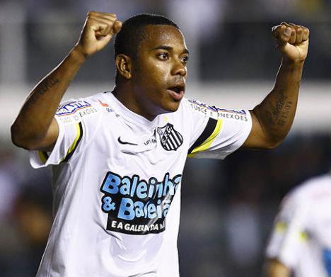 Robinho é a aposta santista diante do líder