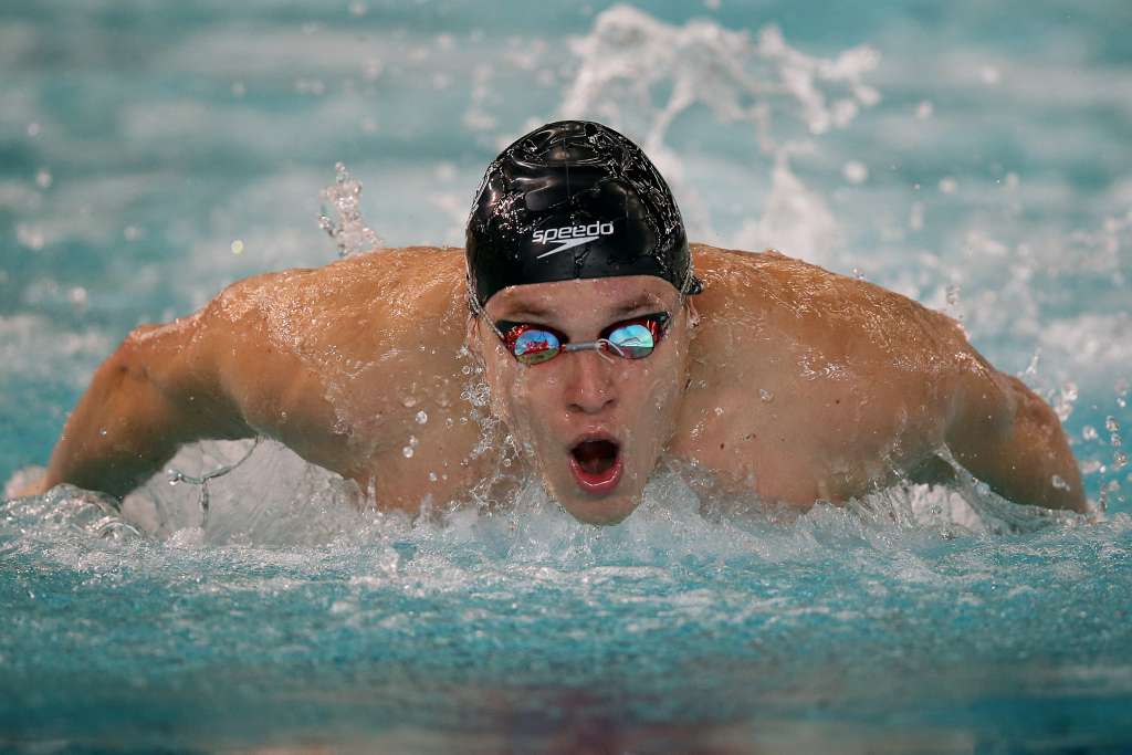 Natação dá 1ª medalha ao Brasil nos Jogos da Juventude