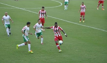 Clube pernambucano homenageia político falecido em acidente aéreo em Santos