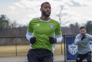 Figueirense acerta chegada de zagueiro que estava nos EUA e goleiro do Marília