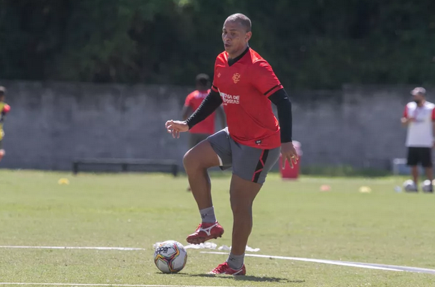 Copa do Nordeste: Walter não é relacionado no Vitória para enfrentar o Sampaio Corrêa