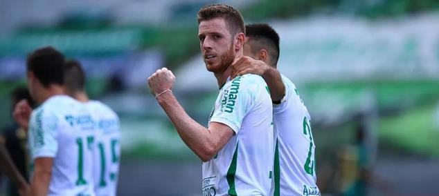 Alagoano: CSA se aproxima de atacante campeão da Série B pela Chapecoense