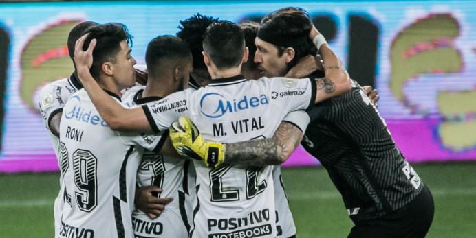 Corinthians 3 x 2 Bahia – Timão volta a vencer e afunda o Tricolor na crise