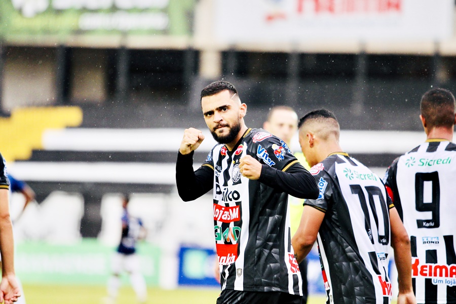 Time da Série B compra em definitivo meia da Portuguesa Santista 2 0002050536652 img