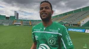 Catarinense: Ex-Santos e Fla aparece no BID e já pode estrear pela Chapecoense