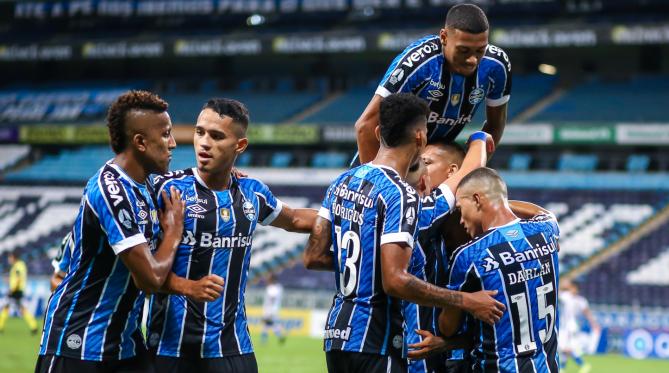 Gaúcho: Atacante e goleiro aproveitam chance e brilham na vitória do Grêmio
