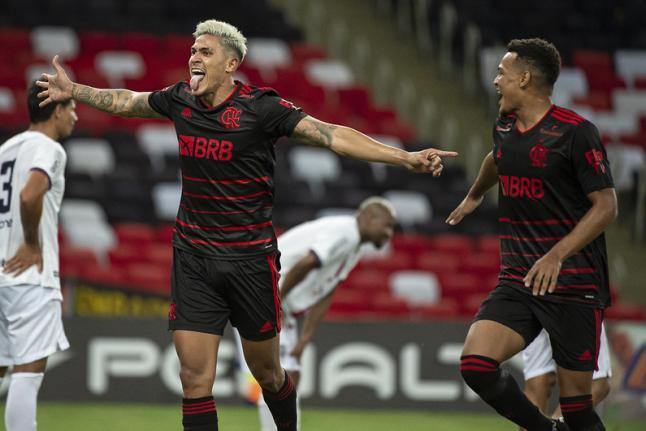 Pedro comemora seu primeiro gol na temporada 2021
