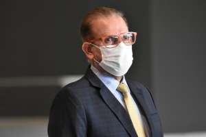 Federação Paulista de Futebol ameaça punir jogadores e dirigentes 'baladeiros'