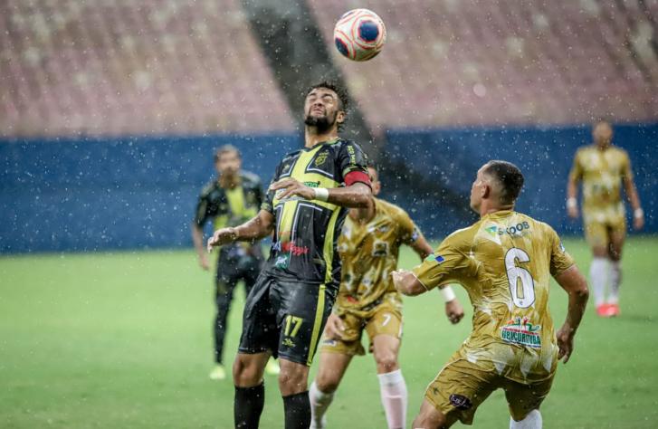 AMAZONENSE: Com chuva, Cliper e JC ficam no empate na Arena da Amazônia