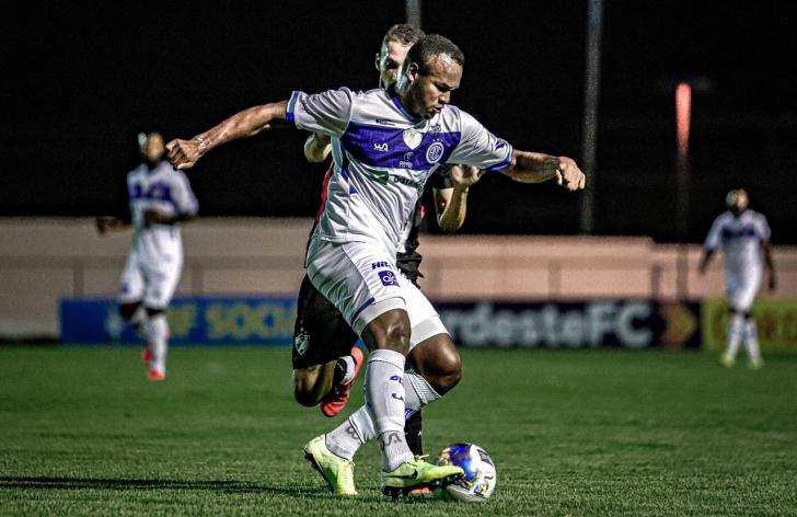 Confiança-SE 0 x 0 Salgueiro-PE – Azulão domina a partida, mas não consegue marcar