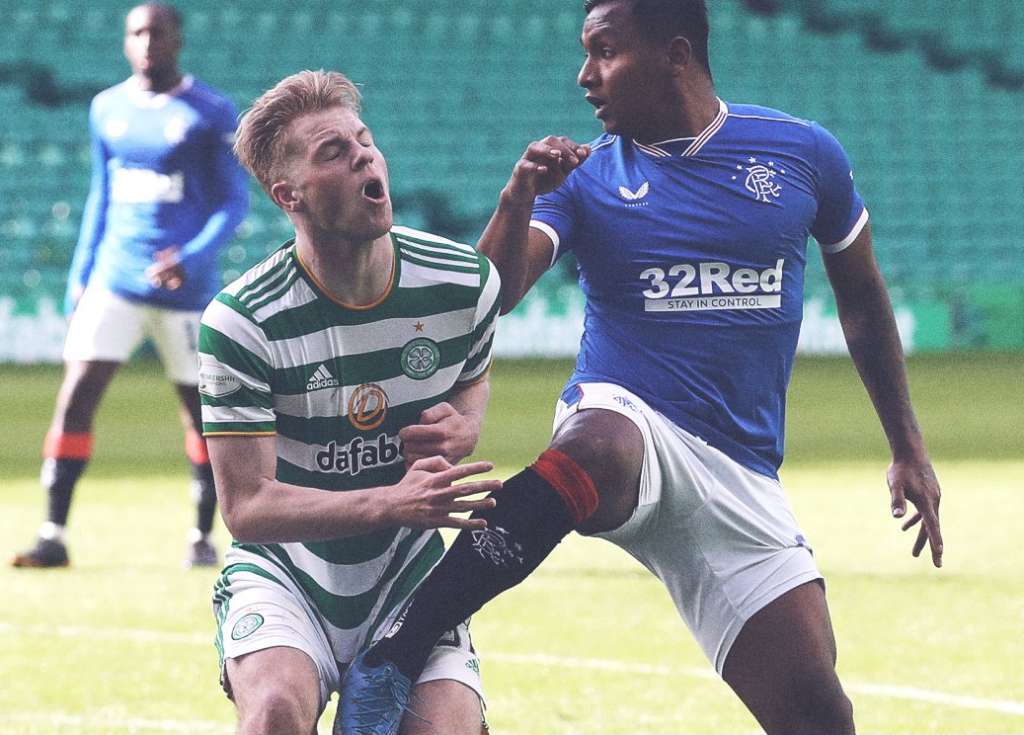 Rivais, Celtic e Rangers decidem ficar de pé em manifestação contra o racismo