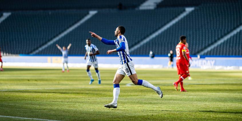 ALEMÃO: Com gol de brasileiro, Hertha supera o Leverkusen e sai do Z3