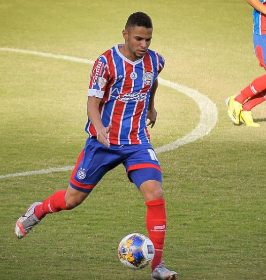 Volante do Bahia quase é baleado em tentativa de assalto