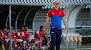 Sem pontuar, time do Paranaense demite treinador e já anuncia substituto