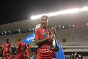 Goiano: Vila Nova anuncia saída de atacante que foi campeão da Série C em 2020