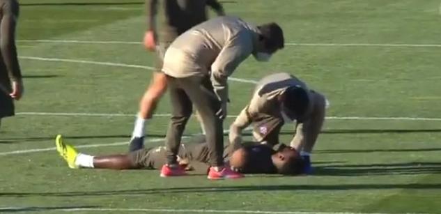Atacante do Atlético de Madrid desmaia em treino e é levado ao hospital