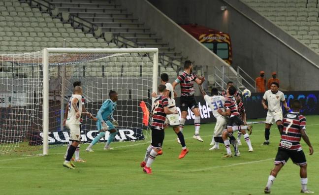 COPA DO NORDESTE: Bahia perde fora e Santa Cruz desencanta em Fortaleza