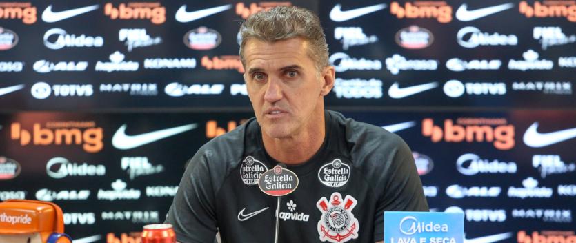 Vagner Mancini diz que não pode colocar vários garotos de uma vez no Corinthians