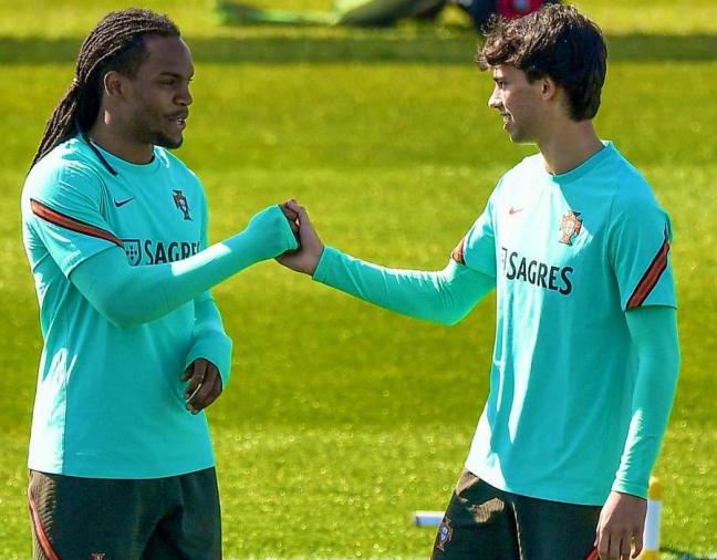 Quatro jogadores entram no radar do Liverpool para substituir holandês