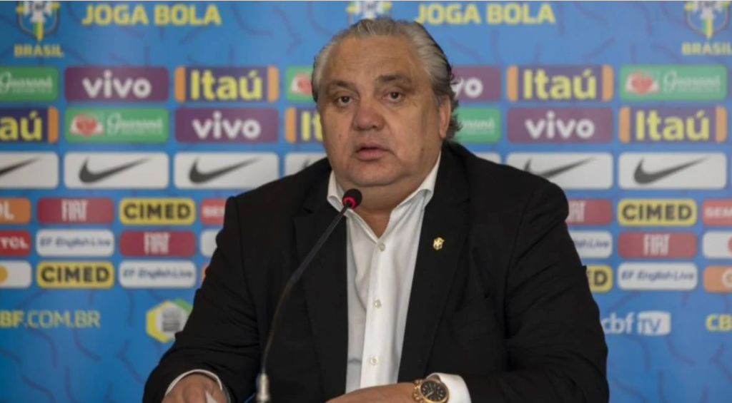 Após uma semana de internação no Rio, médicos retiram a intubação de Branco