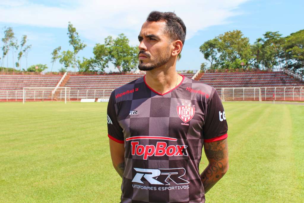 Zagueiro Luizão é o novo reforço do Noroeste (Foto: Bruno Freitas/Noroeste)