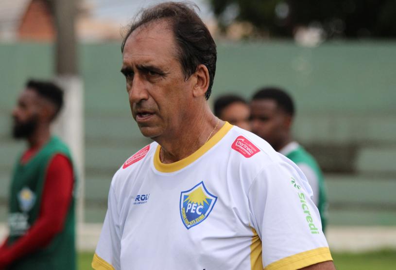 Mato-Grossense: Luís dos Reis elogia atletas em primeira vitória do Poconé