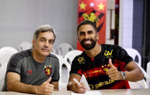 Pernambucano: Sport vence disputa e anuncia contratação de ex-atacante do São Paulo