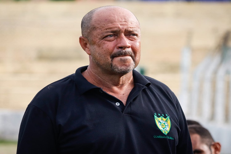 Após sequência negativa, diretoria de time piauiense demite treinador