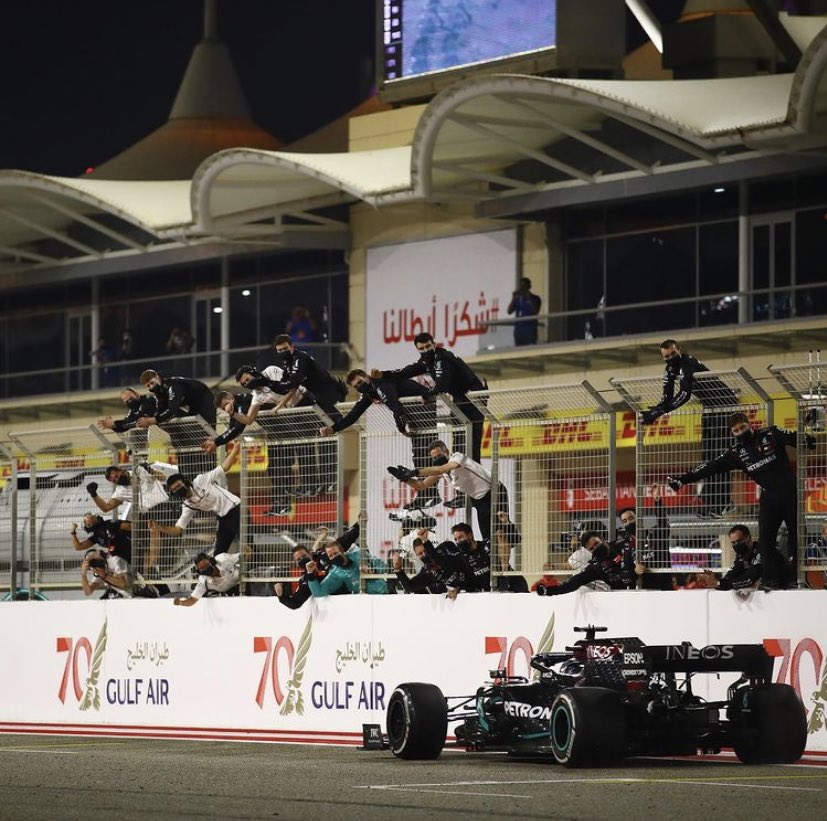F-1 tenta retomar normalidade e Hamilton busca recorde em nova temporada