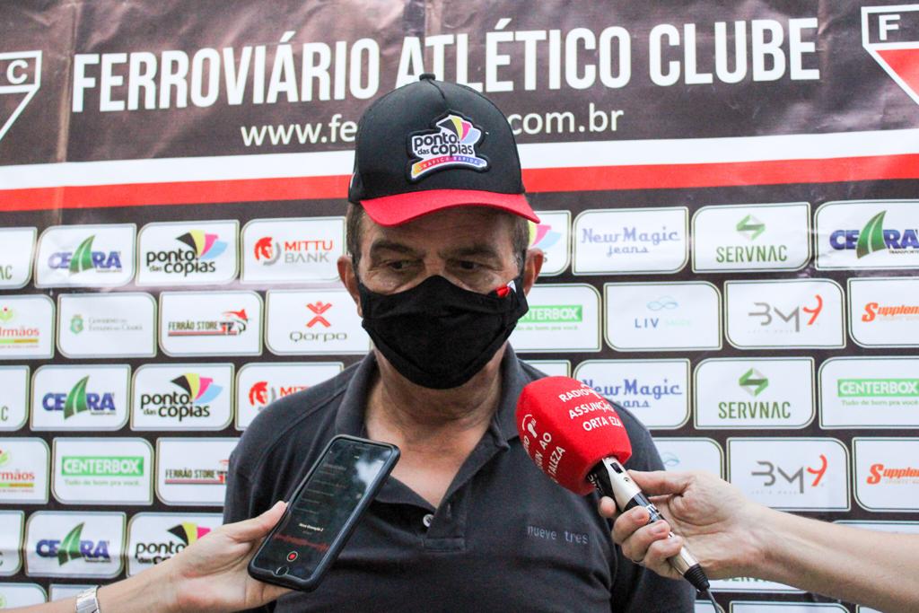 Técnico de clube da Série C revela segredo da boa fase: “Não tenho feito sexo”
