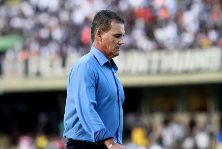 Santo André divulga nota sobre estado de técnico com covid: ‘Evoluindo diariamente’