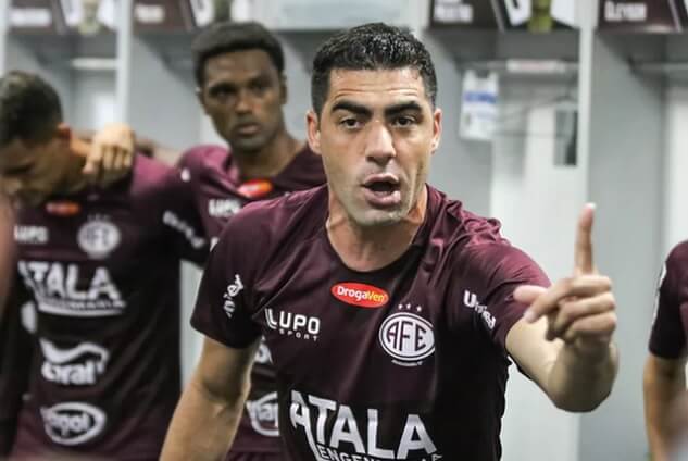 Paulistão: Adaptado, zagueiro elogia elenco da Ferroviária