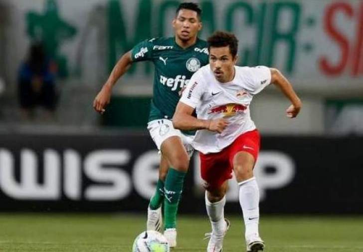 Carioca: Atacante do RB Bragantino chega ao Rio para assinar com o Vasco