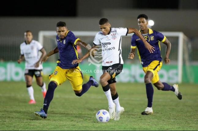 Corinthians sofreu, mas venceu o Retrô nos pênaltis - Agência Corinthians