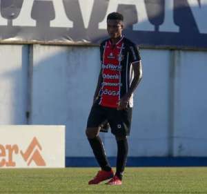 Catarinense: Lateral do Joinville valoriza primeiro Estadual como profissional