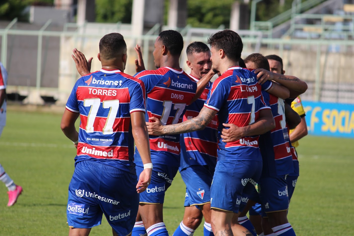 COPA DO NORDESTE: Fortaleza vence e assume liderança; Confiança e Vitória empatam