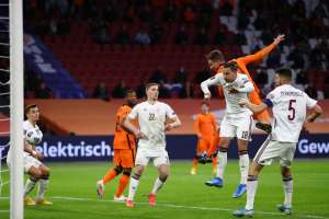 ELIMINATÓRIAS: Em jogo com público, Holanda bate a Letônia e vence a primeira