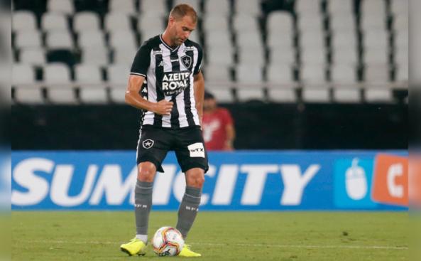 Carioca: Em busca de reabilitação, Botafogo deve ter nova defesa diante do Nova Iguaçu