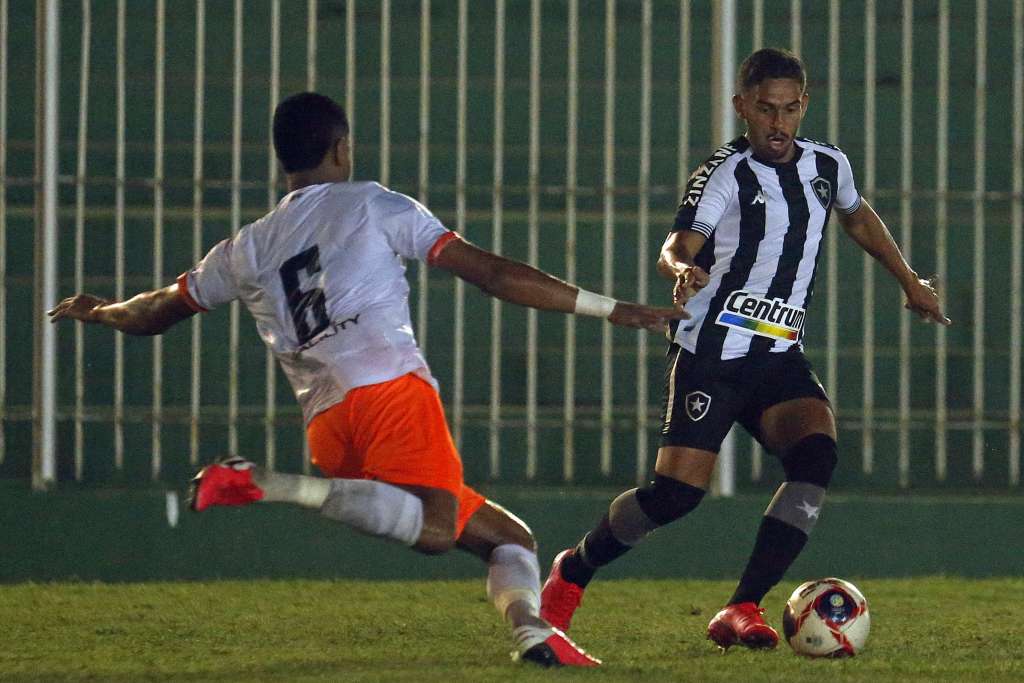 Botafoguenses destacam entrega em vitória de virada contra Nova Iguaçu